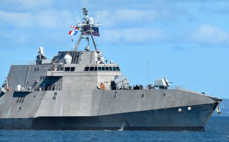 Iran hits US Navy ship with missile strike – media