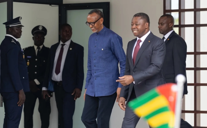 Kagame in Togo for African Air Transport Convention and Expo