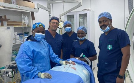 Israeli Doctor Flies 4,000km to Rwanda to Help Save 11-Day-Old Baby’s Heart