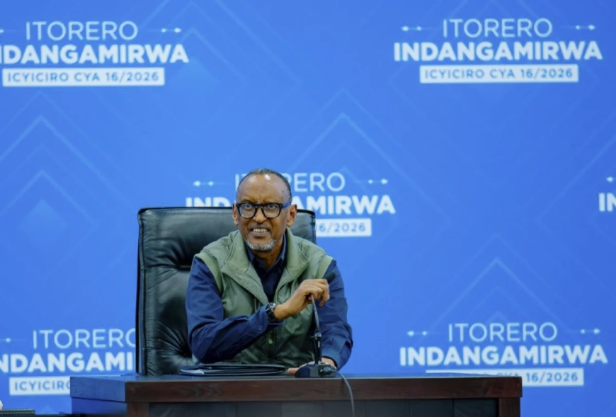 Kagame meets with Itorero Indangamirwa participants