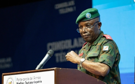 Nduhungirehe questions Ekenge’s return as FARDC spokesperson